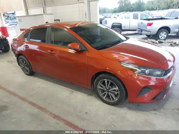 3KPF24AD6PE524820 2023 KIA FORTE - Image 1