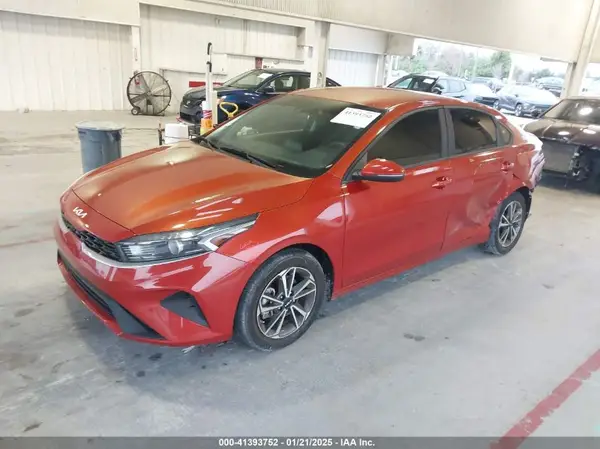 3KPF24AD6PE524820 2023 KIA FORTE - Image 2
