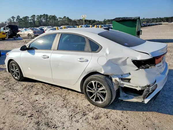 3KPF24AD6PE525983 2023 KIA FORTE - Image 2