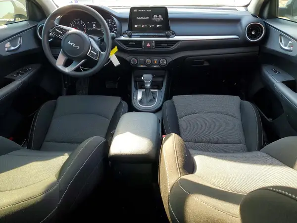3KPF24AD6PE525983 2023 KIA FORTE - Image 8