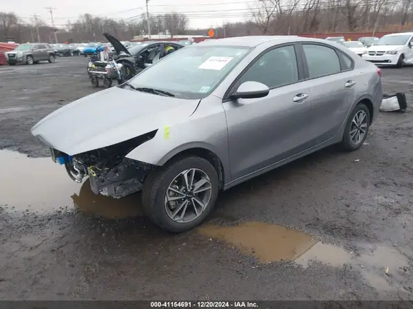 3KPF24AD6PE531699 2023 KIA FORTE - Image 2