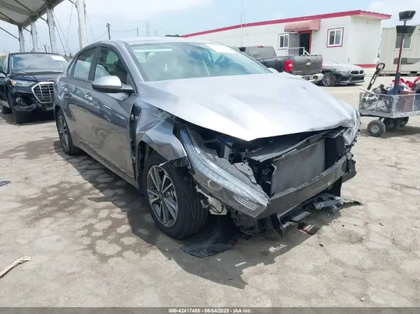 3KPF24AD6PE537020 2023 KIA FORTE - Image 1