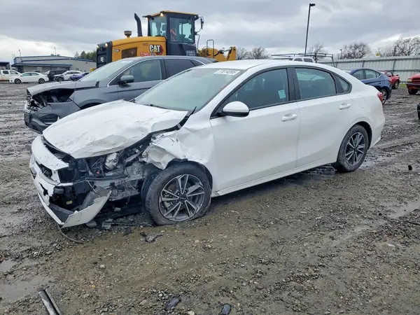 3KPF24AD6PE538460 2023 KIA FORTE - Image 1