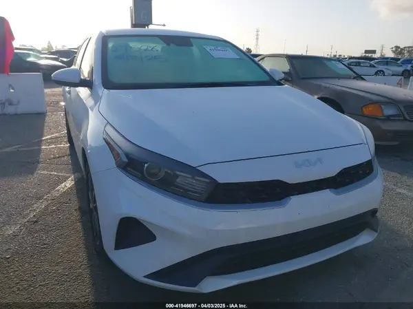 3KPF24AD6PE539124 2023 KIA FORTE - Image 1
