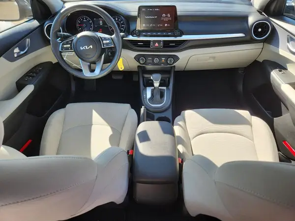 3KPF24AD6PE540600 2023 KIA FORTE - Image 8