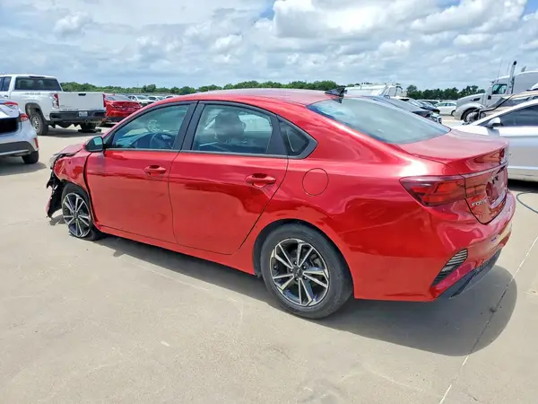 3KPF24AD6PE541228 2023 KIA FORTE - Image 2