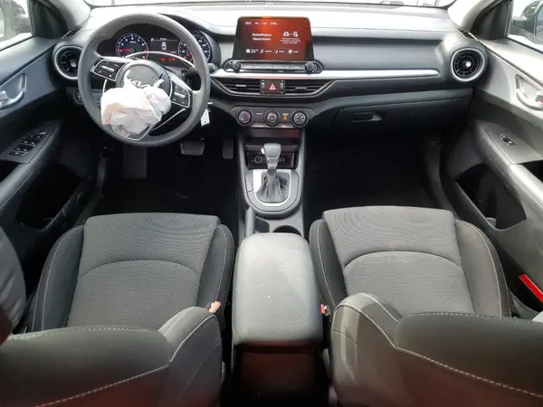 3KPF24AD6PE542735 2023 KIA FORTE - Image 8