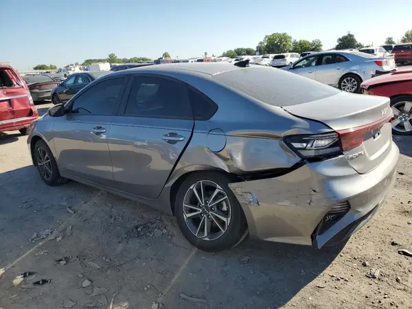 3KPF24AD6PE544310 2023 KIA FORTE - Image 2