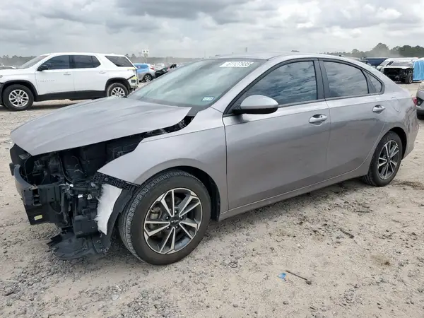 3KPF24AD6PE544730 2023 KIA FORTE - Image 1