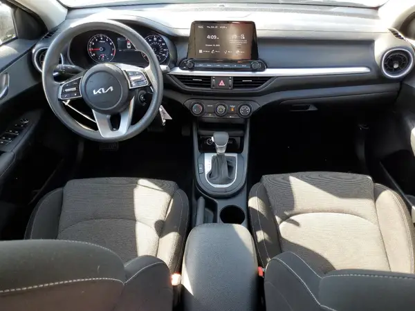 3KPF24AD6PE548728 2023 KIA FORTE - Image 8