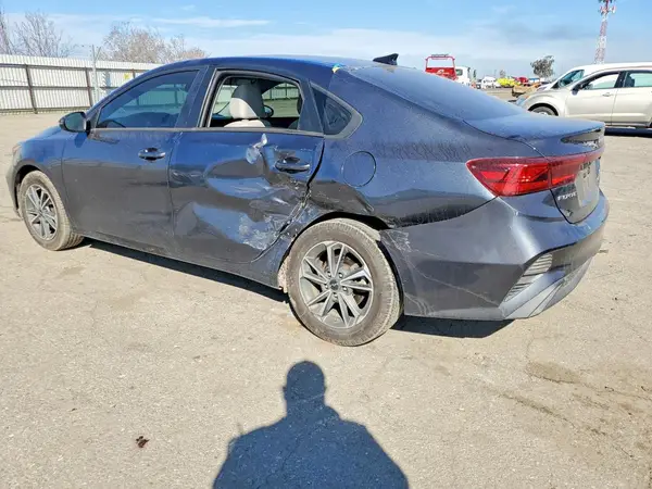 3KPF24AD6PE548969 2023 KIA FORTE - Image 2