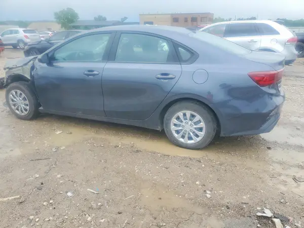 3KPF24AD6PE550348 2023 KIA FORTE - Image 2