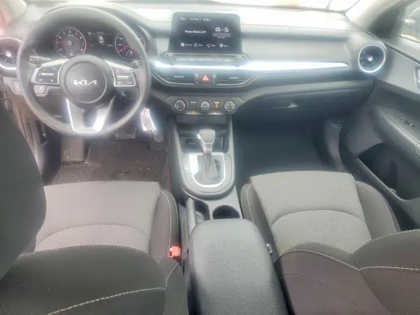 3KPF24AD6PE550348 2023 KIA FORTE - Image 8
