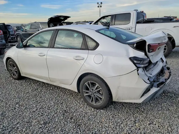 3KPF24AD6PE551340 2023 KIA FORTE - Image 2