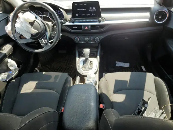 3KPF24AD6PE551872 2023 KIA FORTE - Image 8