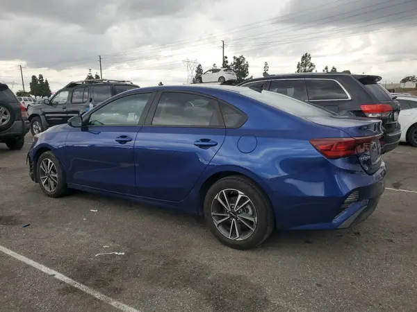 3KPF24AD6PE551953 2023 KIA FORTE - Image 2
