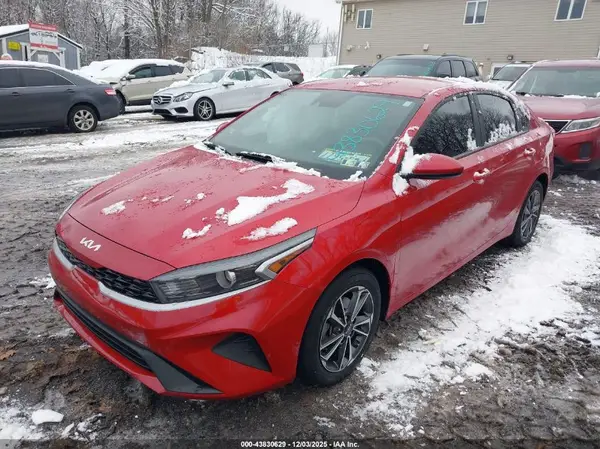 3KPF24AD6PE552181 2023 KIA FORTE - Image 2