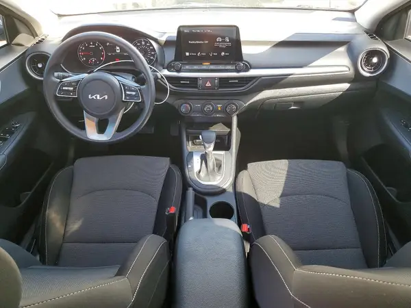3KPF24AD6PE554030 2023 KIA FORTE - Image 8