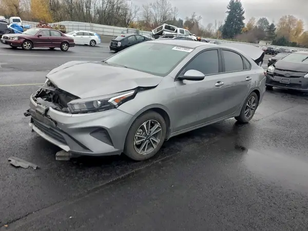 3KPF24AD6PE554898 2023 KIA FORTE - Image 1