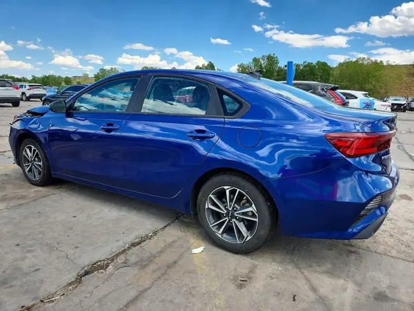 3KPF24AD6PE558191 2023 KIA FORTE - Image 2