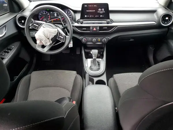 3KPF24AD6PE562094 2023 KIA FORTE - Image 8
