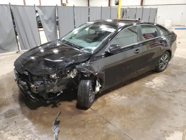 3KPF24AD6PE563231 2023 KIA FORTE - Image 1