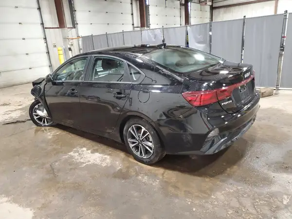 3KPF24AD6PE563231 2023 KIA FORTE - Image 2