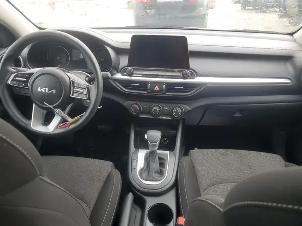 3KPF24AD6PE565870 2023 KIA FORTE - Image 8