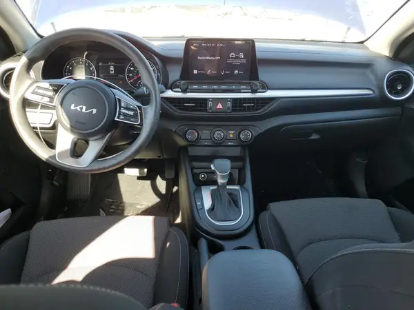 3KPF24AD6PE566873 2023 KIA FORTE - Image 8