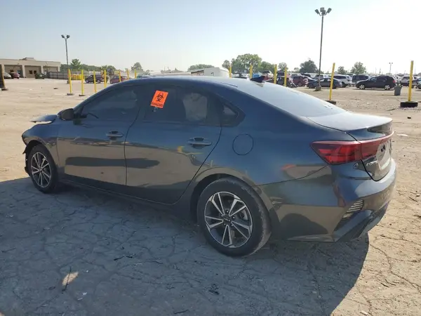 3KPF24AD6PE566985 2023 KIA FORTE - Image 2