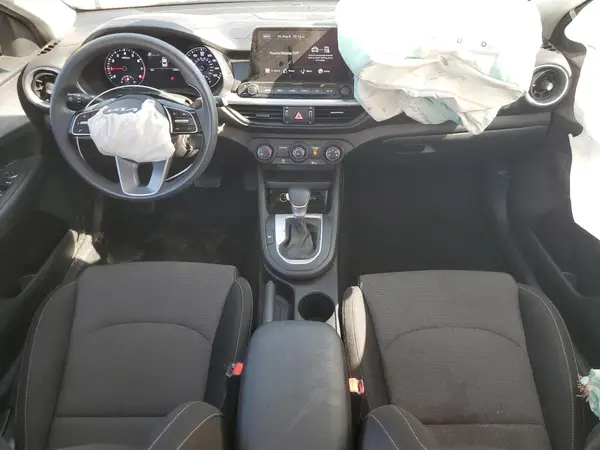 3KPF24AD6PE566985 2023 KIA FORTE - Image 8