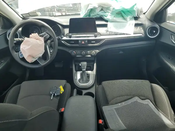 3KPF24AD6PE567165 2023 KIA FORTE - Image 8