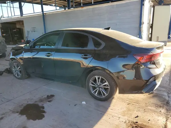 3KPF24AD6PE567571 2023 KIA FORTE - Image 2