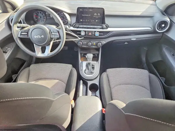 3KPF24AD6PE569210 2023 KIA FORTE - Image 8
