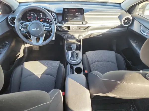 3KPF24AD6PE570051 2023 KIA FORTE - Image 8