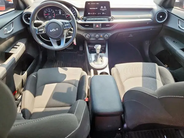 3KPF24AD6PE570115 2023 KIA FORTE - Image 8