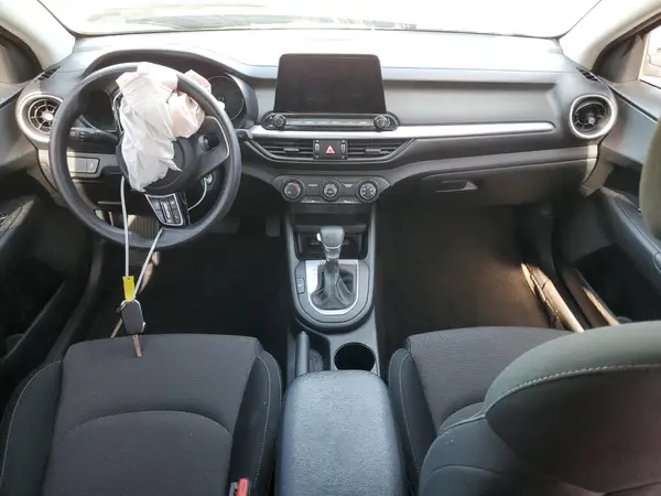 3KPF24AD6PE570664 2023 KIA FORTE - Image 8