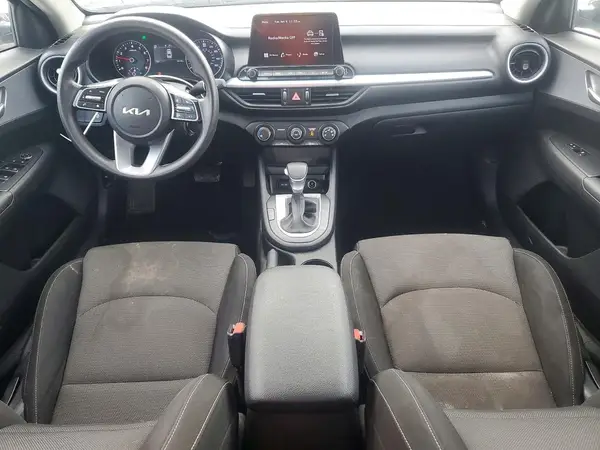 3KPF24AD6PE572060 2023 KIA FORTE - Image 8