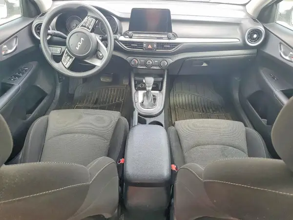 3KPF24AD6PE573127 2023 KIA FORTE - Image 8