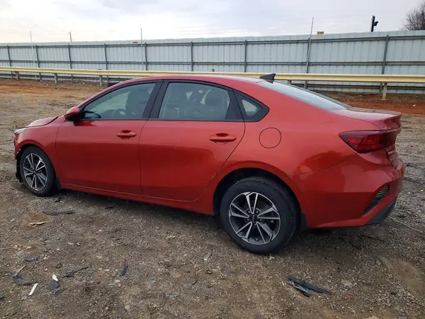 3KPF24AD6PE573564 2023 KIA FORTE - Image 2