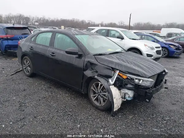 3KPF24AD6PE576612 2023 KIA FORTE - Image 1