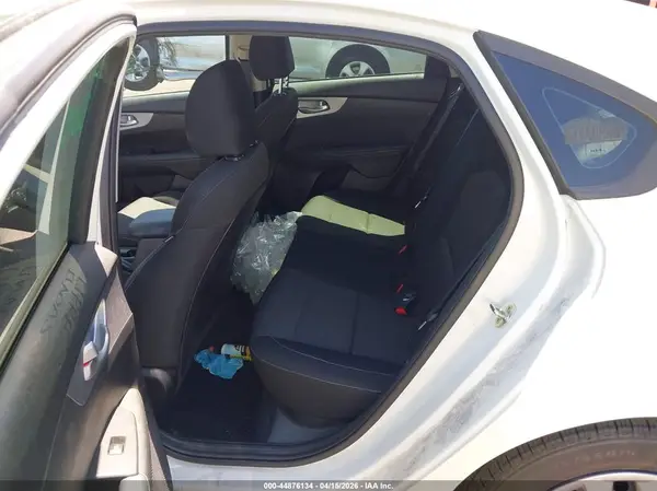 3KPF24AD6PE576917 2023 KIA FORTE - Image 8