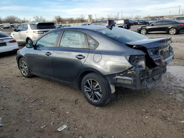 3KPF24AD6PE578828 2023 KIA FORTE - Image 2