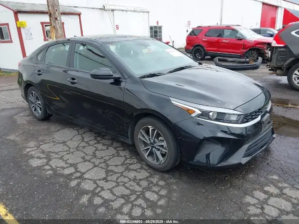 3KPF24AD6PE578909 2023 KIA FORTE - Image 1