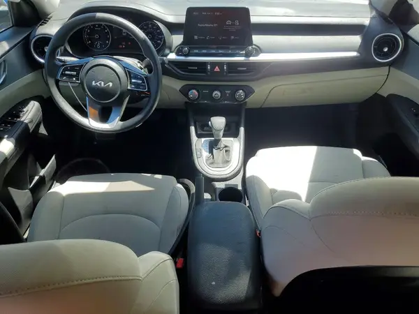 3KPF24AD6PE580420 2023 KIA FORTE - Image 8