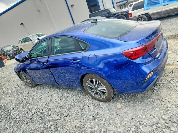 3KPF24AD6PE580952 2023 KIA FORTE - Image 2