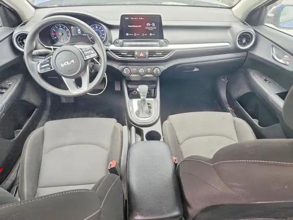 3KPF24AD6PE580952 2023 KIA FORTE - Image 8