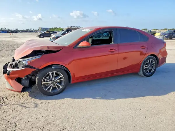 3KPF24AD6PE581051 2023 KIA FORTE - Image 1