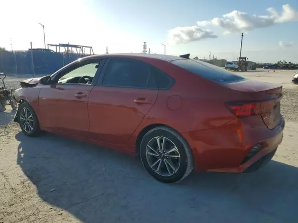 3KPF24AD6PE581051 2023 KIA FORTE - Image 2
