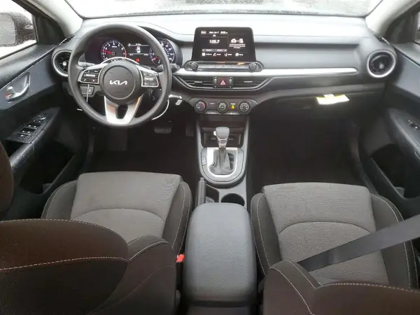 3KPF24AD6PE582197 2023 KIA FORTE - Image 8